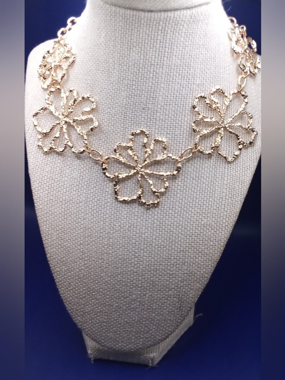 Gold Floral Link Necklace - Women Jewelry